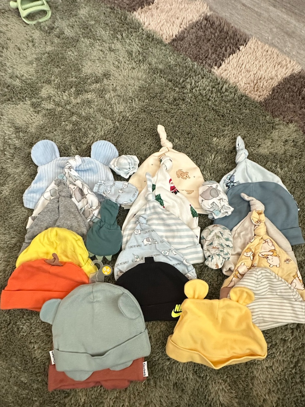 Assorted Baby Beanie Hats and Mittens bundle/lot 18 hats 7 mittens